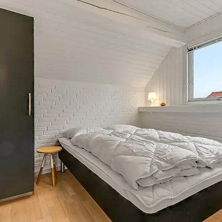 Сasa de vacaciones Lovely Renovated Near The Sea Sj643 *